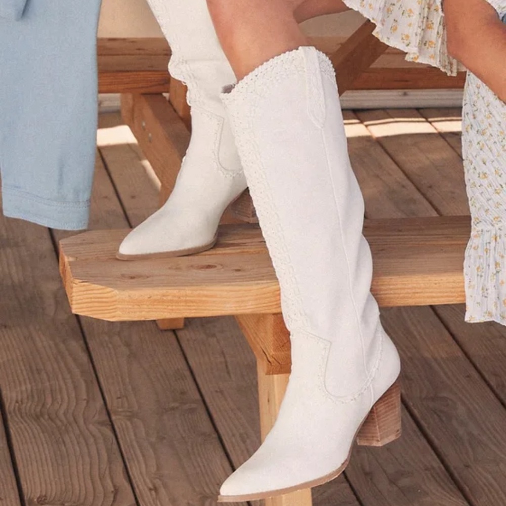Billini Finley Boot White size 8 NWT